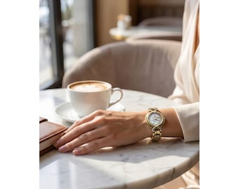 Reloj Fendi 700L vintage con esfera de nácar, fabricado en Suiza, con pila nueva, para mujer.