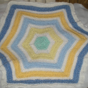 Puffs & More Hexagon Baby Afghan Pattern