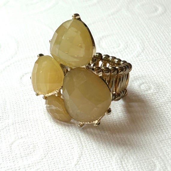 Yellow Stone Statement Ring - Gold tone Stretch B… - image 1