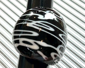 Vintage Black & White Glass Domed Ring - Runway Statement Jewelry, size 8 1/2 swirls