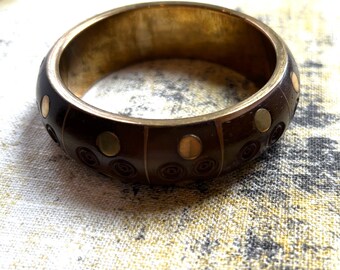 Estate bracelet wood carved with brass and inlay test non magnetic quality workmanship