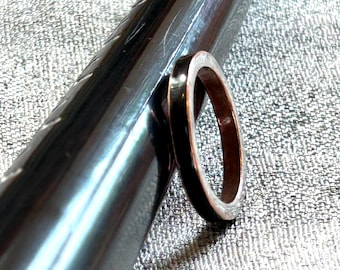 Vintage Inlaid Black Ring with Copper Edge - Size 8 1/4