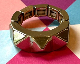 Vintage Art Deco Goldtone Pyramid Stretch Ring