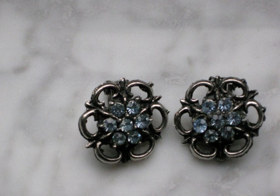 Vintage Blue Clip on Earrings, Periwinkle Rhinest… - image 4