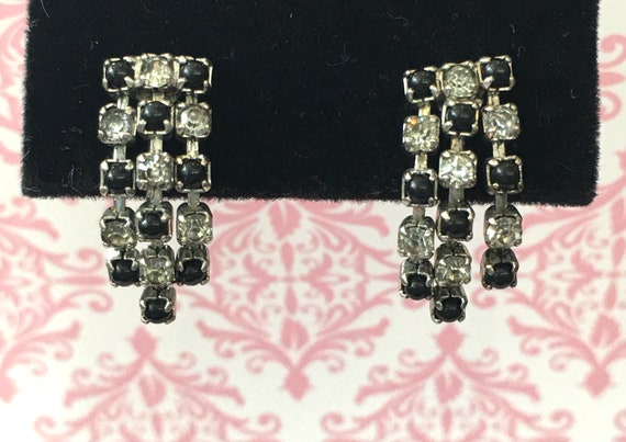 Black and clear earrings Art Deco style dangle - image 6