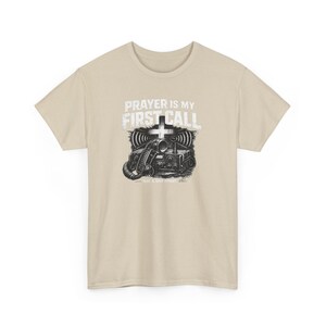 Camiseta "La oración es mi primera vocación" / Camiseta para veteranos cristianos / Gildan 5000 verde militar / Diseño Faith Radio Comms / Camiseta unisex de oración tallas S-5XL imagen 11