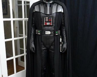 Fantasia Premium de Darth Vader para Cosplay – Traje Personalizado do Lorde Sith de Star Wars | Armadura Preta Inspirada no Filme