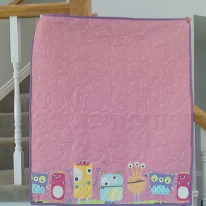 30&quot; X 35&quot; Cute Baby Monsters #3 on Pink Baby Quilt with PURPLE binding