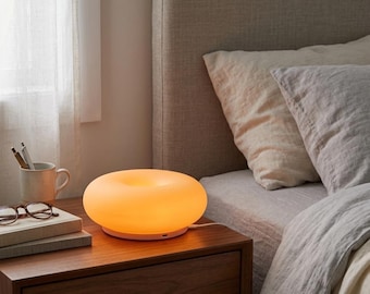 Lampada da tavolo a forma di ciambella, luce notturna a LED in stile Bauhaus, lampada da scrivania USB, illuminazione ambientale moderna, lampada decorativa per camera da letto e soggiorno.