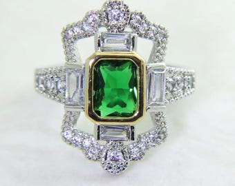 Bold Sterling Silver Ring with Emerald-Look CZ – Size US 7 / UK N 1/2