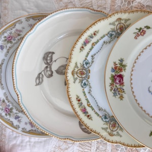 Vintage Plates, Mismatched China Luncheon Plates, 7.5 inch Salad Plates, Bridal Shower, Rustic Country Wedding, Tea Party -Set of 4 Plates
