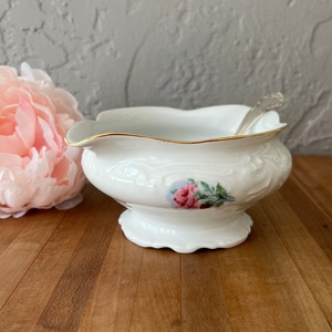 Vintage Dressing Jug Sauce Boat Gravy Boat, Sauce Bowl, Salad Dressing Bowl, Walbrzych China Vienna Collection with Double Spout