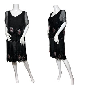 vestido flapper con lentejuelas 1920