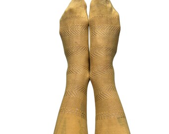 Edwardian stocking in American mustard yellow