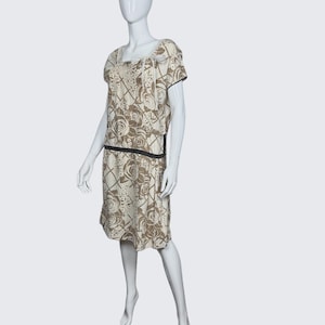 1920s summer dress with deco trellis print