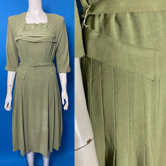 Green 1940s dress