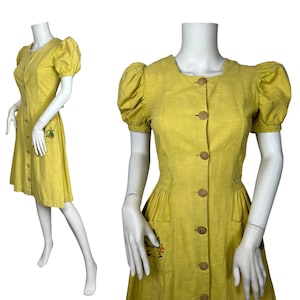 1940s chartreuse dress with novelty print pockets