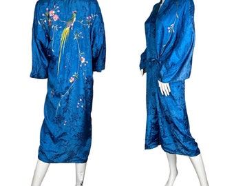 1930s embroidered kimono robe