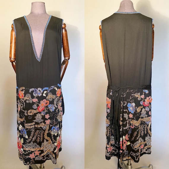 Chinoiserie style 1920s flapper dress
