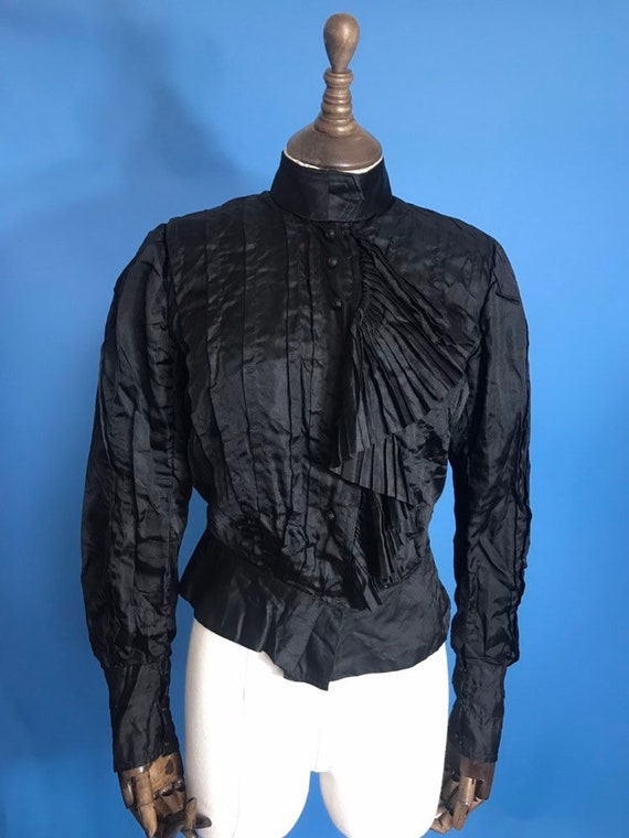Edwardian blouse in black silk