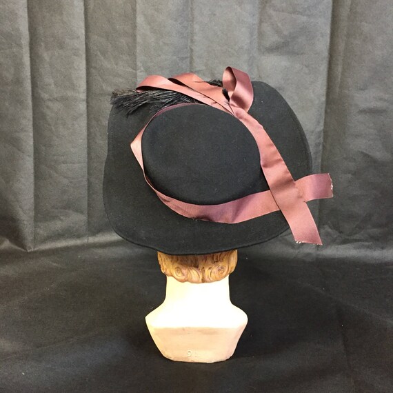1940s vagabond tilt hat with ostrich trim - image 4