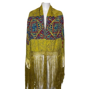 Yellow 1920s shawl with batik inspired print