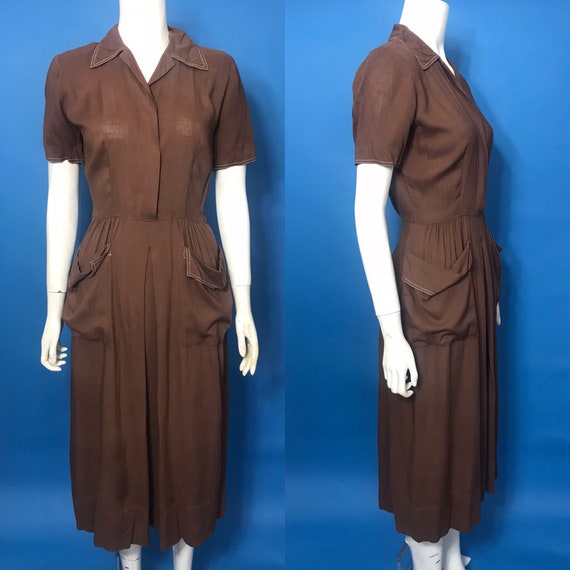 1940s day dress with slouch pockets