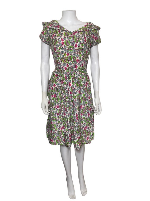 1940s novelty print dress in silk - image 2