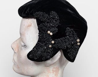 Vintage 50s 60s Fancy Black Velvet Hat, Fascinators, Black  display picture 2