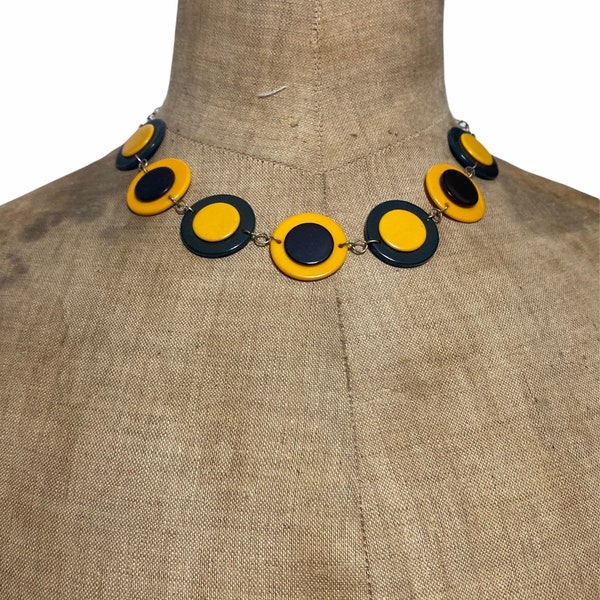 Bakelite poker chip necklace