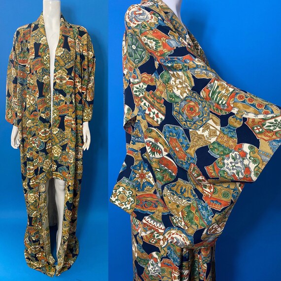 Vintage kimono with novelty print