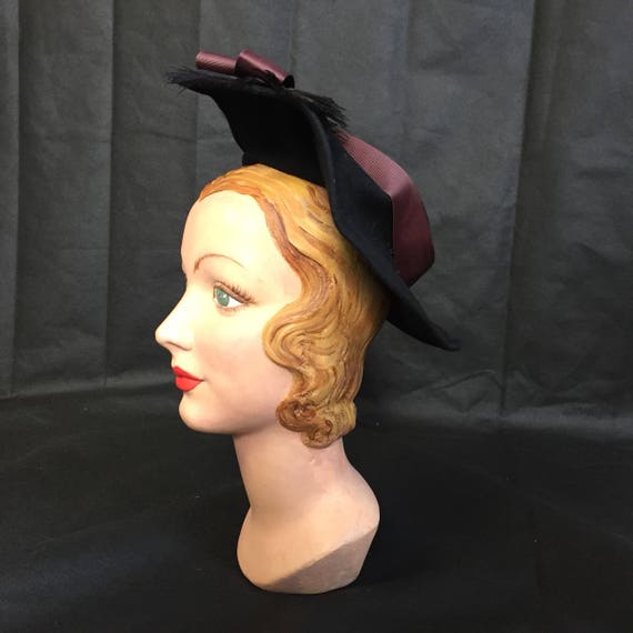 1940s vagabond tilt hat with ostrich trim
