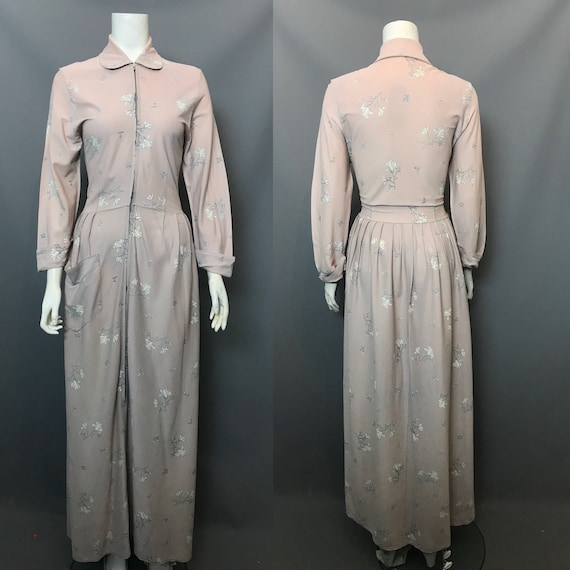 1940s lounge robe or house dress, zip front