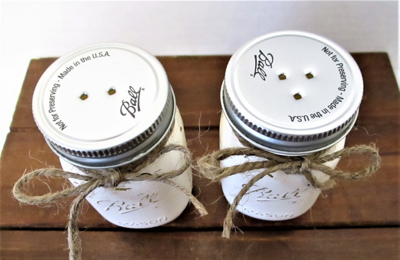 Rustic Decor Wedding Gift Kitchen Decor Country Salt and Pepper Home Decor Mason Jar Salt and Pepper Shakers Housewarming Gift