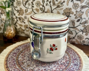 Pojemnik z pokrywką z ceramiki w stylu vintage z kwiatowym wzorem, słoik kuchenny Cottagecore, pojemnik do przechowywania w stylu retro, dekoracja blatu w stylu farmhouse