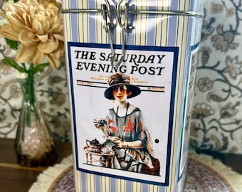 Saturday Evening Post plåtburk | Retro förvaringsburk för kaffe och te | Metallbehållare med blått lock | Köksinredning i lantlig stil