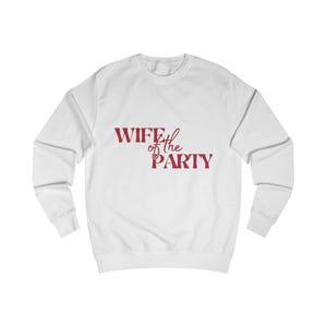 Frau der Party Sweatshirt | Braut Bachelorette Shirt, rote Schrift