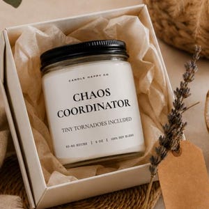 Candela Coordinatrice del Caos, Piccoli Tornado, Candela per Neomamma, Regalo di nascita, Kit di sopravvivenza per la mamma, Candela divertente, Regalo di compleanno per la mamma, Regalo divertente per la mamma