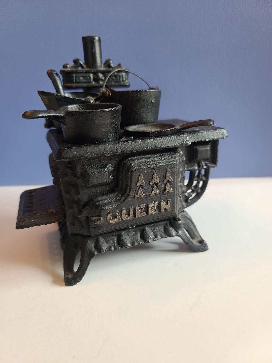 Vintage Cast Iron Miniature Stove by Queen With Pots and Pans Etsy