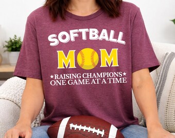 Immagine PNG di una mamma di softball, design retrò "Raising Champions", sublimazione per mamme sportive (download digitale)