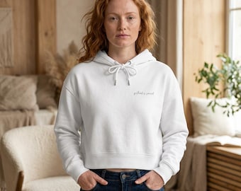 Crop hoodie voor meisjes is heilig | Pastelkleurige bloemenafbeelding