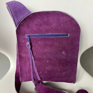 Leather Bumbag VanStoel#333 PURPLE | RECLAIMED handmade leather bag to reduce waste