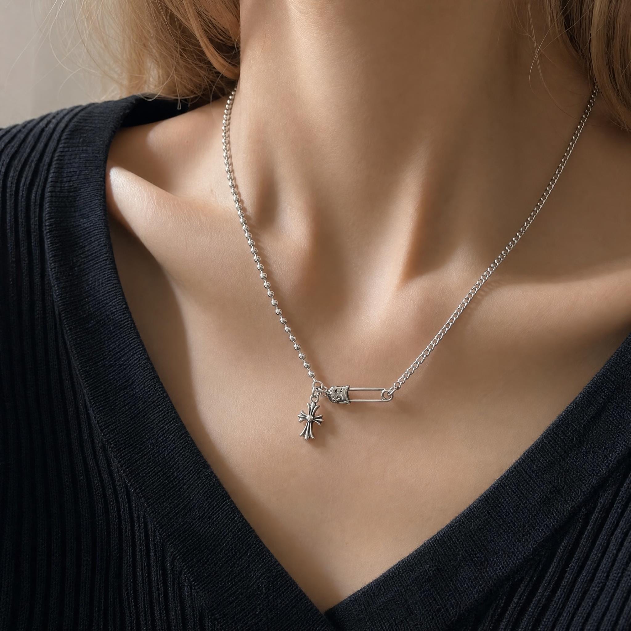 Chrome heart safety pin necklace - Etsy 日本