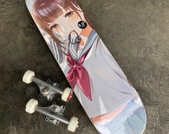 Monopatín completo de anime personalizado para principiantes – Tabla estilo Wibu con ruedas, ejes y rodamientos originales.