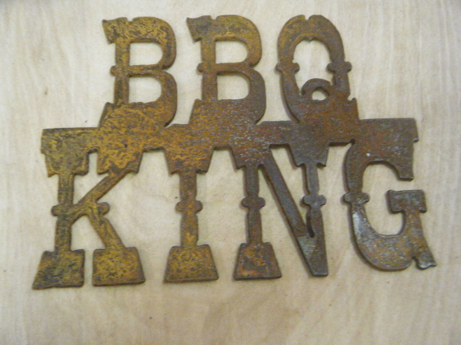 FREE SHIPPING Rusted Rustic Metal BBQ King Sign Etsy