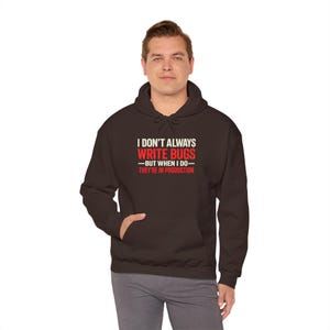 Hoodie mit Produktionsfehlern | Lustiges T-Shirt für Programmierer und Softwareentwickler