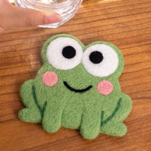 Kit de fieltro con aguja de rana adorable para principiantes / Lana cardada + guía paso a paso, manualidades DIY, pasatiempo para aliviar el estrés, regalo para artesanos, regalo de cumpleaños