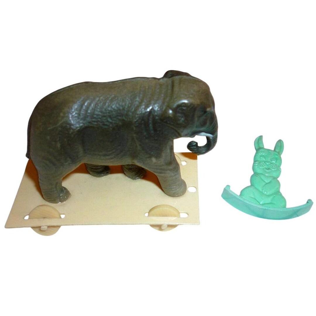 Lot 2 Vintage 1950s Plastic Toys Cracker Jack Rabbit Rocker MPC ...