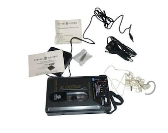 GE Fastrac Variable Speech Control Cassette Recorder Player VVA Black Vintage
