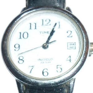 Timex Indiglo WR 30 M Damen Analog Armbanduhr Schwarzes Leder Band weißes Ziffernblatt Datum